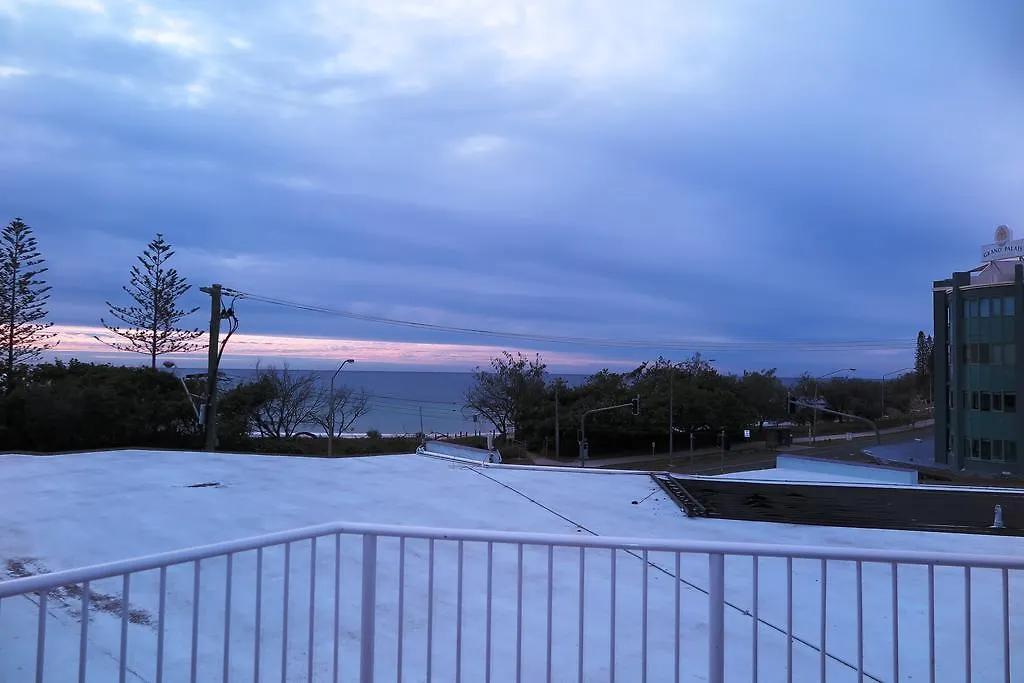Northpoint Holiday Apartments Alexandra Headland