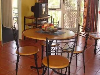 Aparthotel Northpoint Holiday Apartments Alexandra Headland
